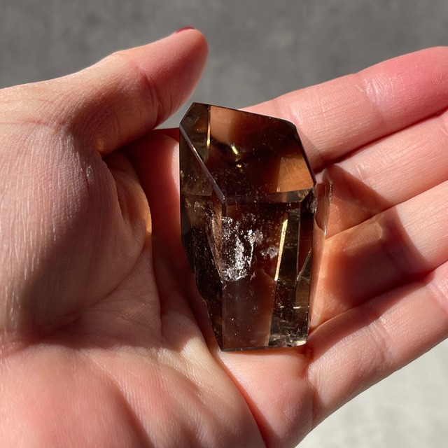 No.６【ブラジル・ミナスジェライス州アラスライ産（非加熱）スモーキーシトリン】フリーフォーム｜鉱物 天然石 パワーストーン