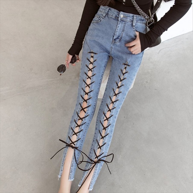 【送料無料】 スキニーパンツ デニム生地 編み上げデザイン カジュアル系 大人可愛い 無地 きれいめ こなれ感 フェミニン 20代 30代 夏 レディースファッション 可愛い お出かけ 女子会 デイリーユース お茶会 お呼ばれ 美脚効果