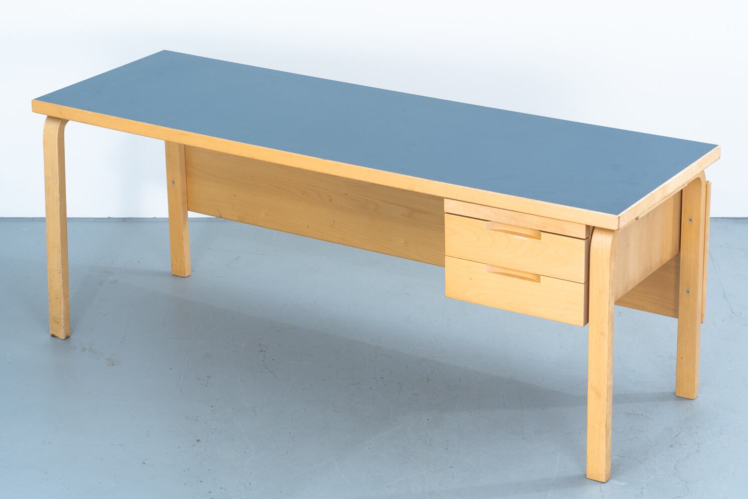 Alvar Aalto | Desk | kaikki gallery | 北欧ヴィンテージ家具の
