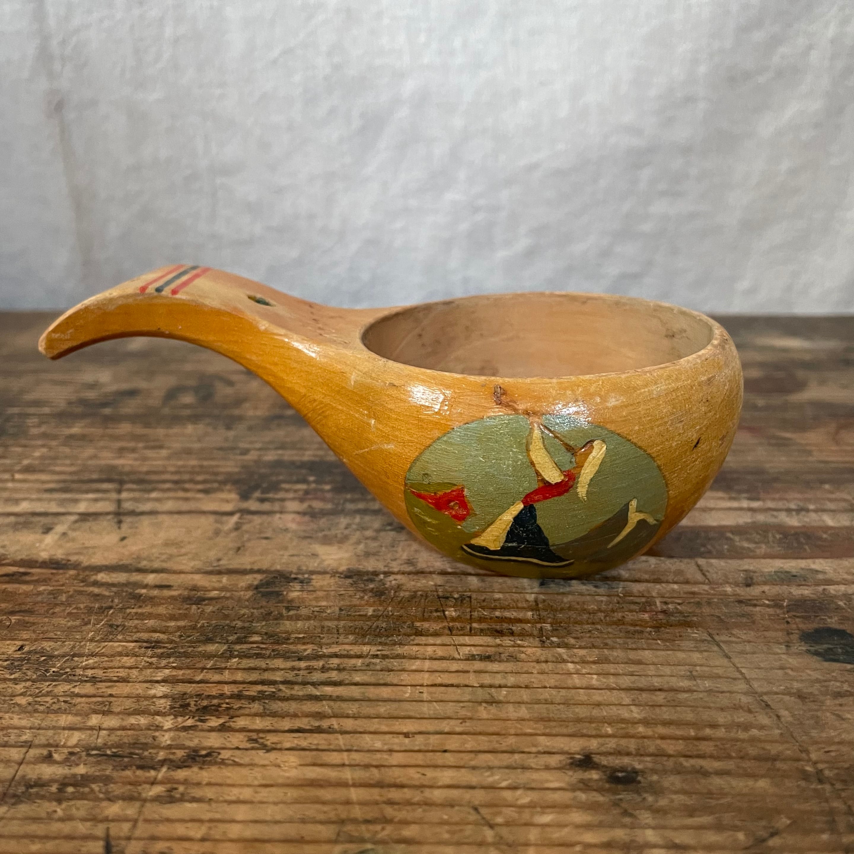 絵の描かれたククサのようなもの | tsuitachi craft&brocante