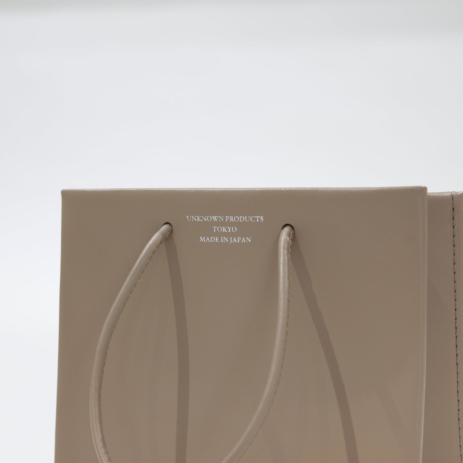 Leather Paper Bag S - Greige | UNKNOWN PRODUCTS（アンノウン