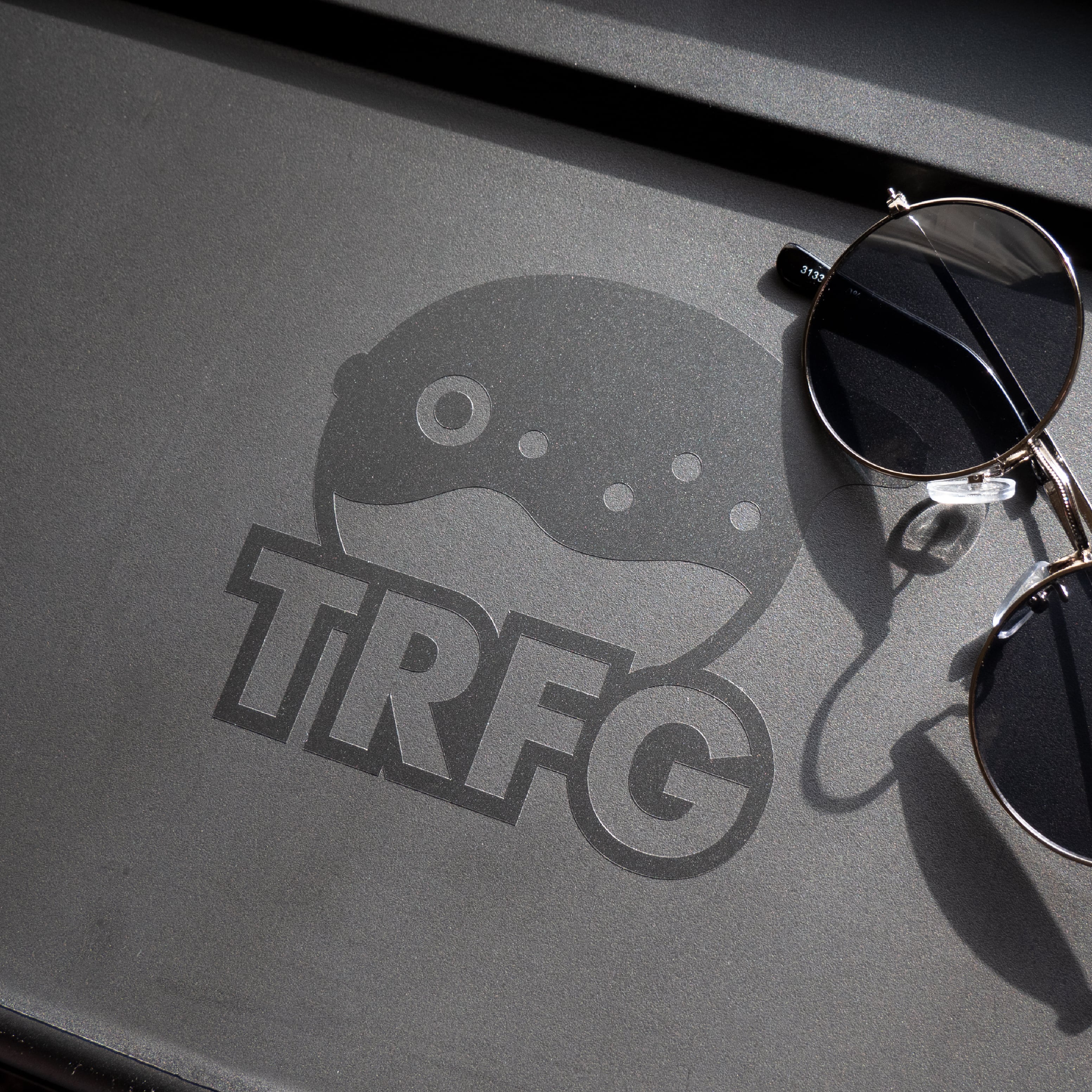 TRFG カッティングステッカー マットブラック | TRFG ONLINE STORE