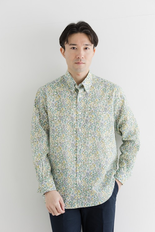 長袖ボタンダウンシャツ