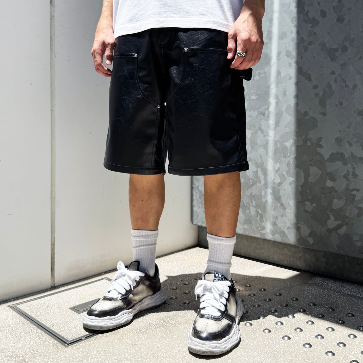 VÉRONICA / DOUBLE KNEE LEATHER SHORTS | HOLICK