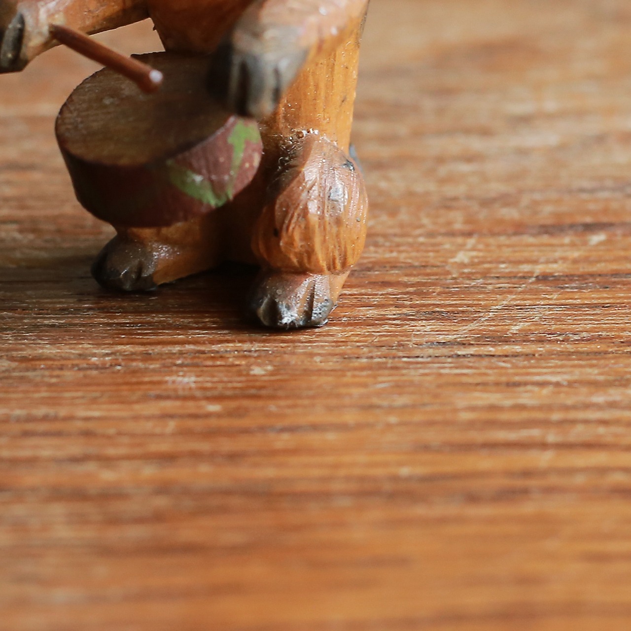 一生懸命演奏する、小さなイヌの音楽隊 1