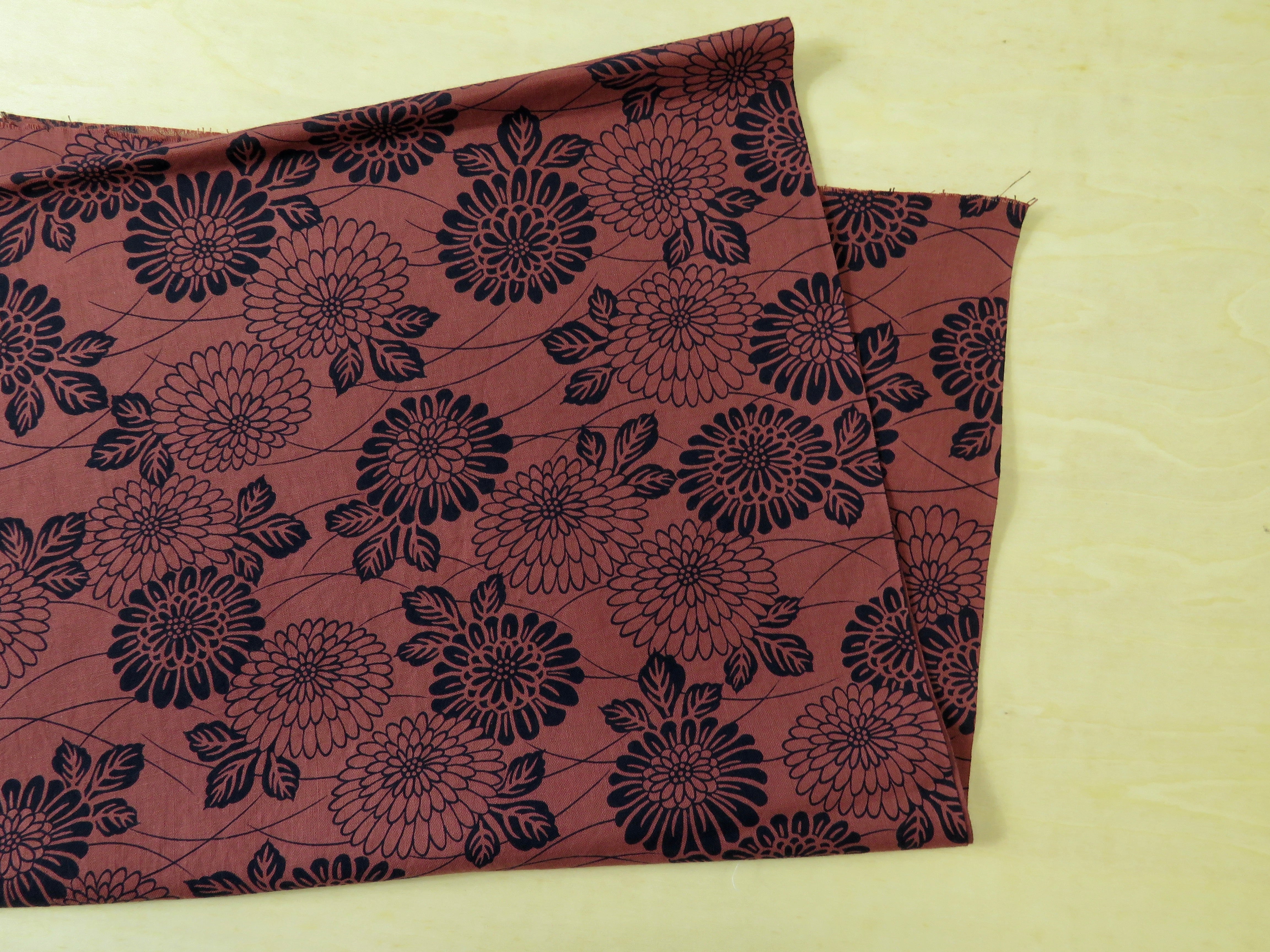 遠州浴衣 ネッカチーフ 牡丹柄 紅樺(べにかば)色