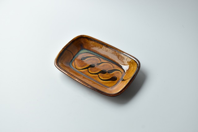 小代焼ふもと窯 / 井上尚之 : 長角皿 (中) スリップウェア ③