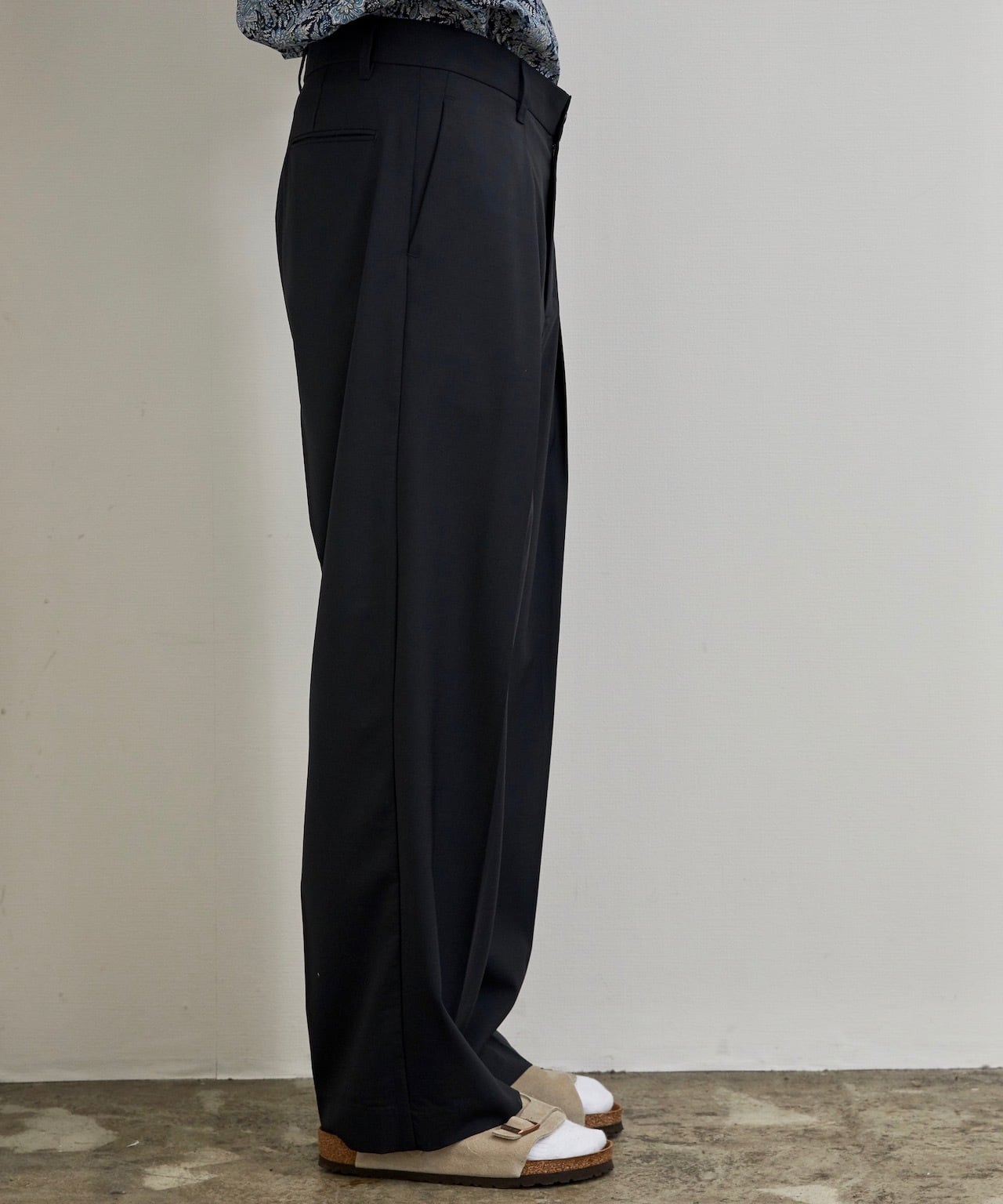 パンツ Dry Wool Tropical Tuck Wide Trousers TROPICAL T/W TUCK
