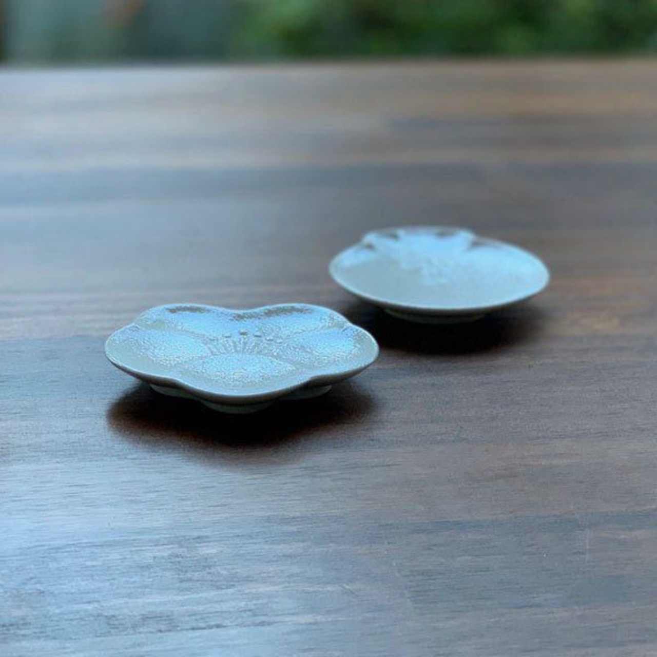 【アウトレット】有田焼　豆皿　パールラスター（梅・宝袋） 100-085