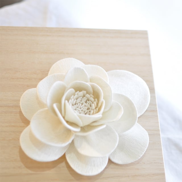 emi takazawa 刺繍花 【響夏・白 ・別注サイズ(中 emi takazawa 刺繍花 【響夏・白 ・別注サイズ(中