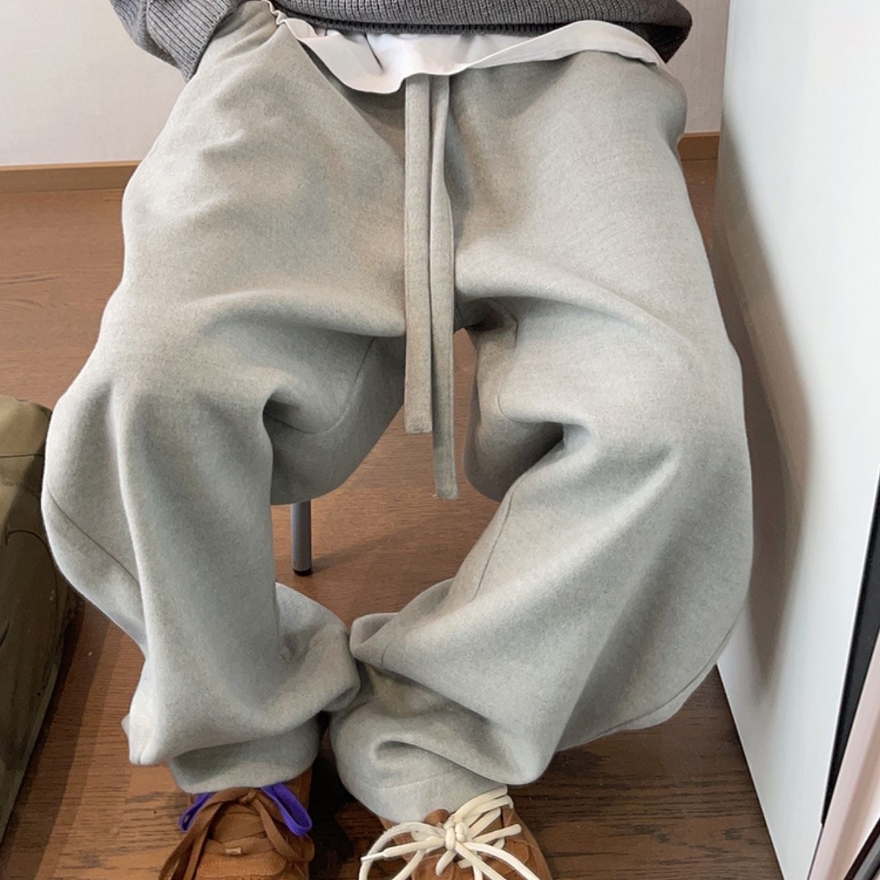 ボリュームウールルーズパンツ　1038