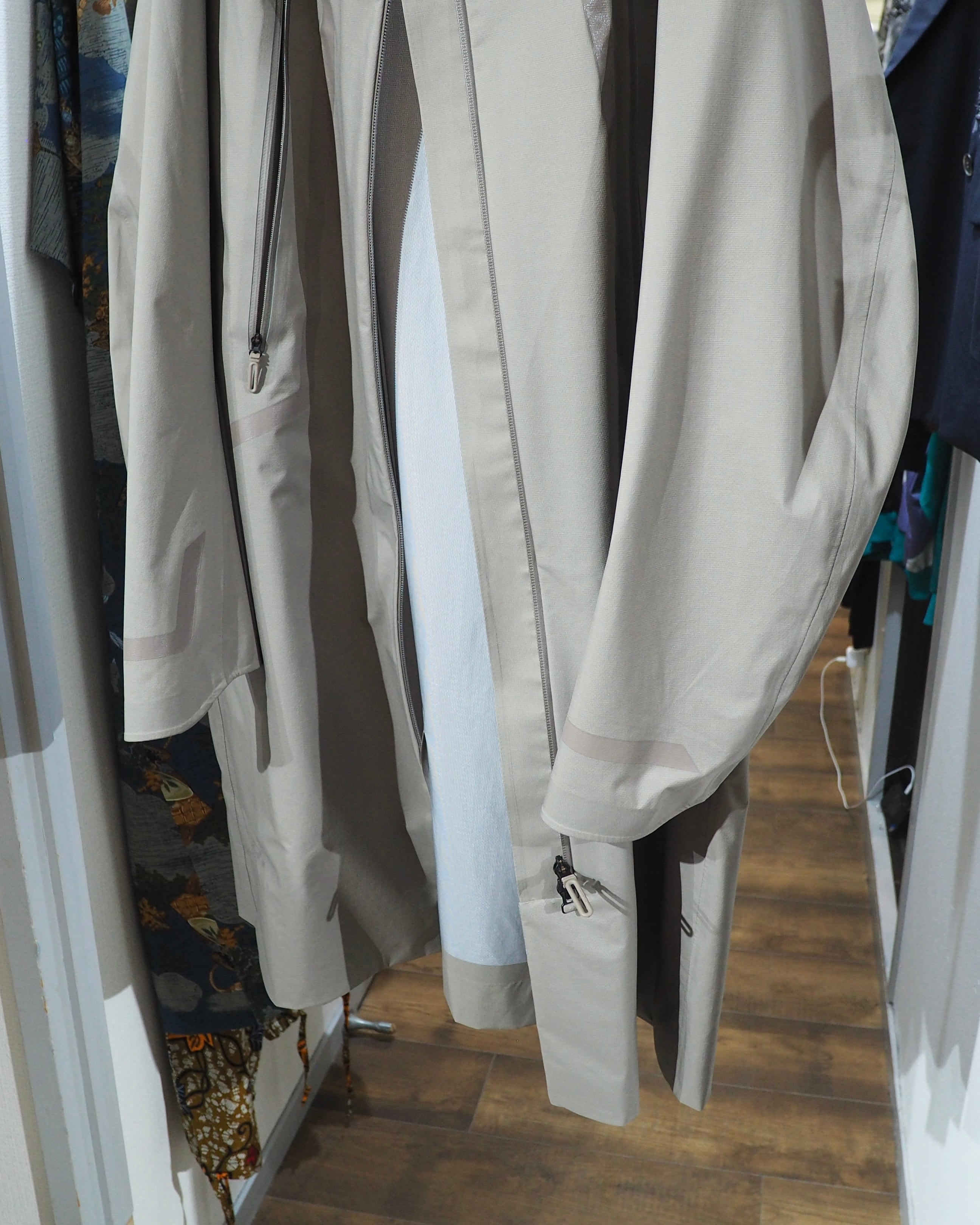 ” DESCENTE ALLTERRAIN ” ALL WEATHER COAT