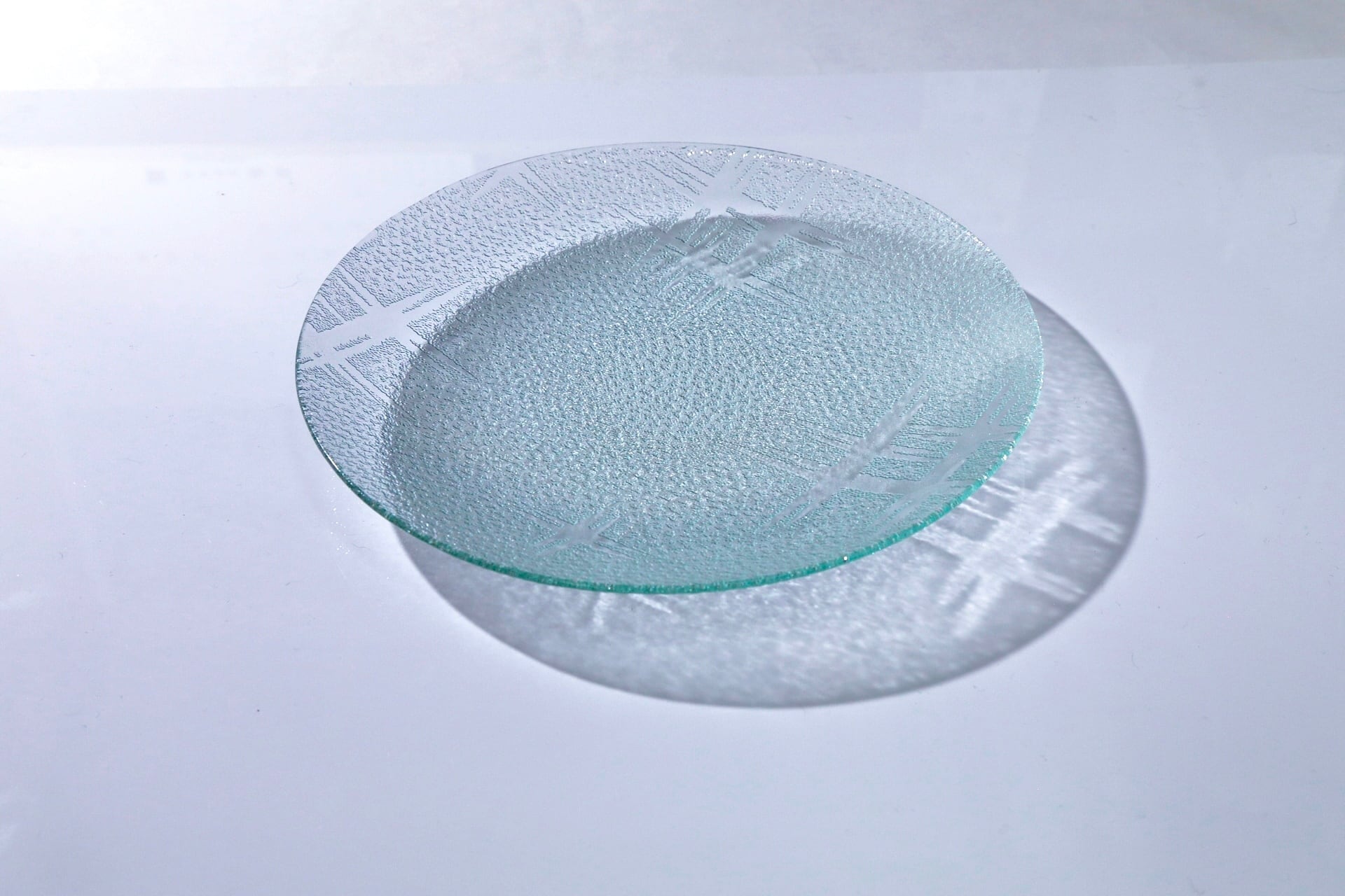 昭和型ガラス「いろり」　皿　円形　大（Φ180mm）