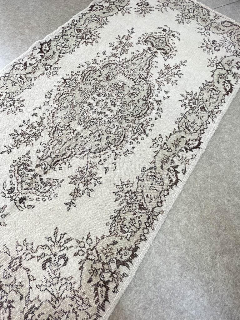 超特価☆セール】トルコ絨毯 ヴィンテージラグ 120×222cm (TRE8959