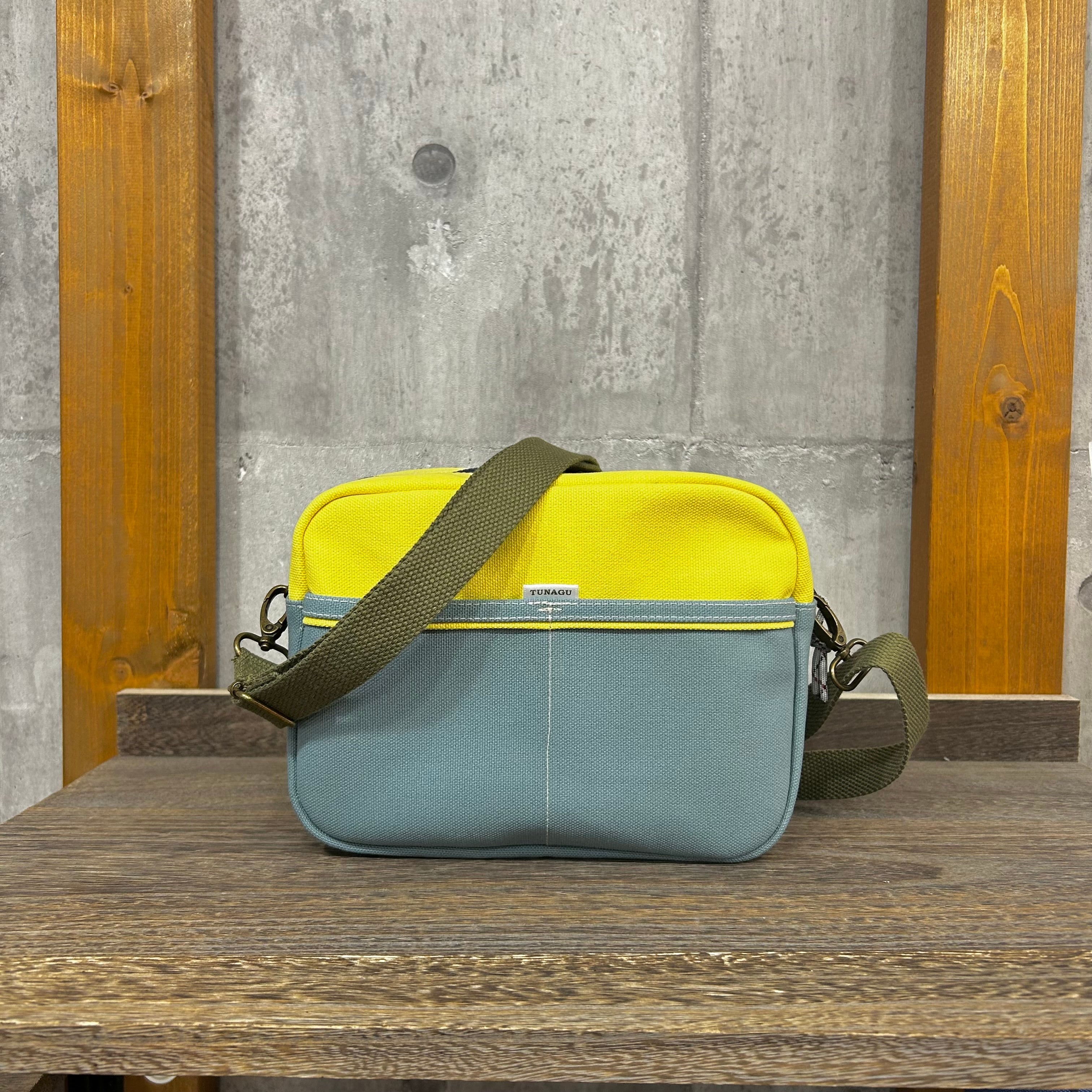 ,+*square shoulder Bag 〈 バニラ×アイスグレー 〉