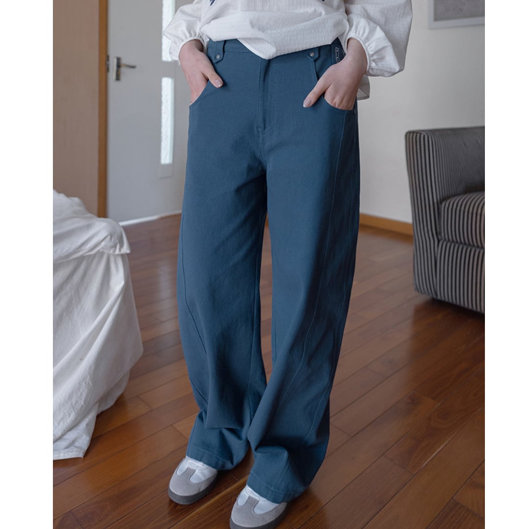 straight wide tuck pants
