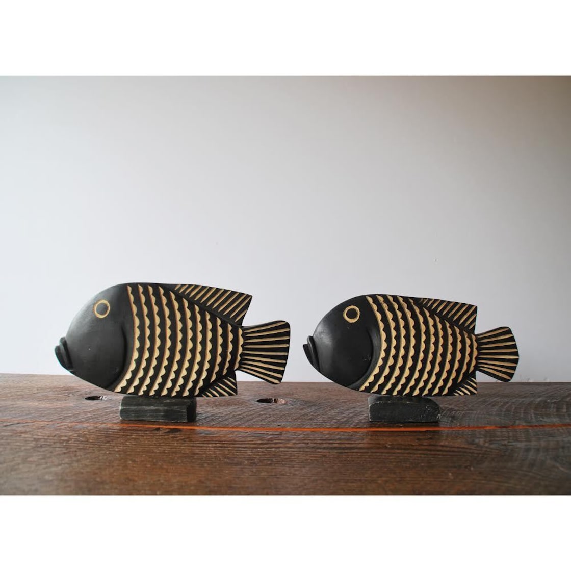 木彫り魚のオブジェ ハンドメイド 潜め
