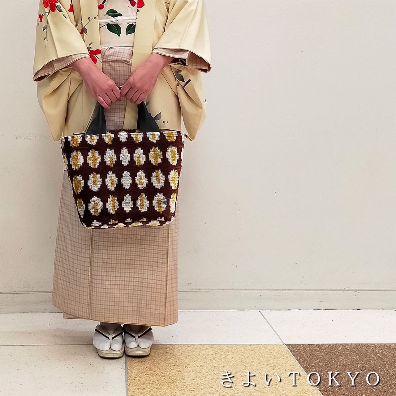 花模様シルク着物帯の2waysバケツバッグ 美しい