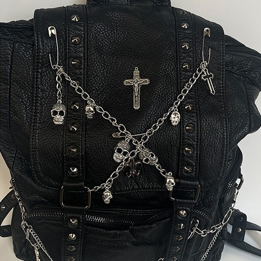 スタッズ付きブラックリュック y2k opium グランジ バックパック スタッズ付きブラックリュック y2k opium グランジ バックパック