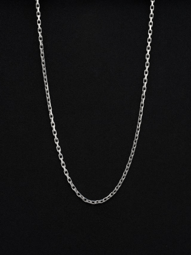 Cut Oval Chain Necklace