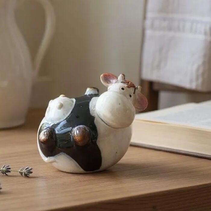 ねころび牛 まん丸 レトロ アンティーク風 置物 オブジェ インテリア