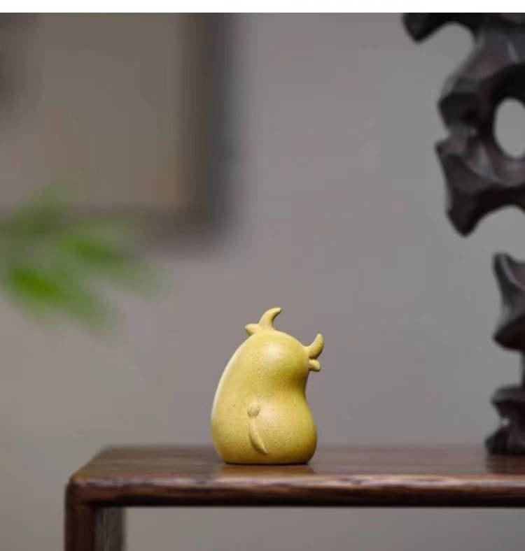 牛 うし 置物 オブジェ イエロー 黄色 可愛い ミニサイズ 紫砂 開運