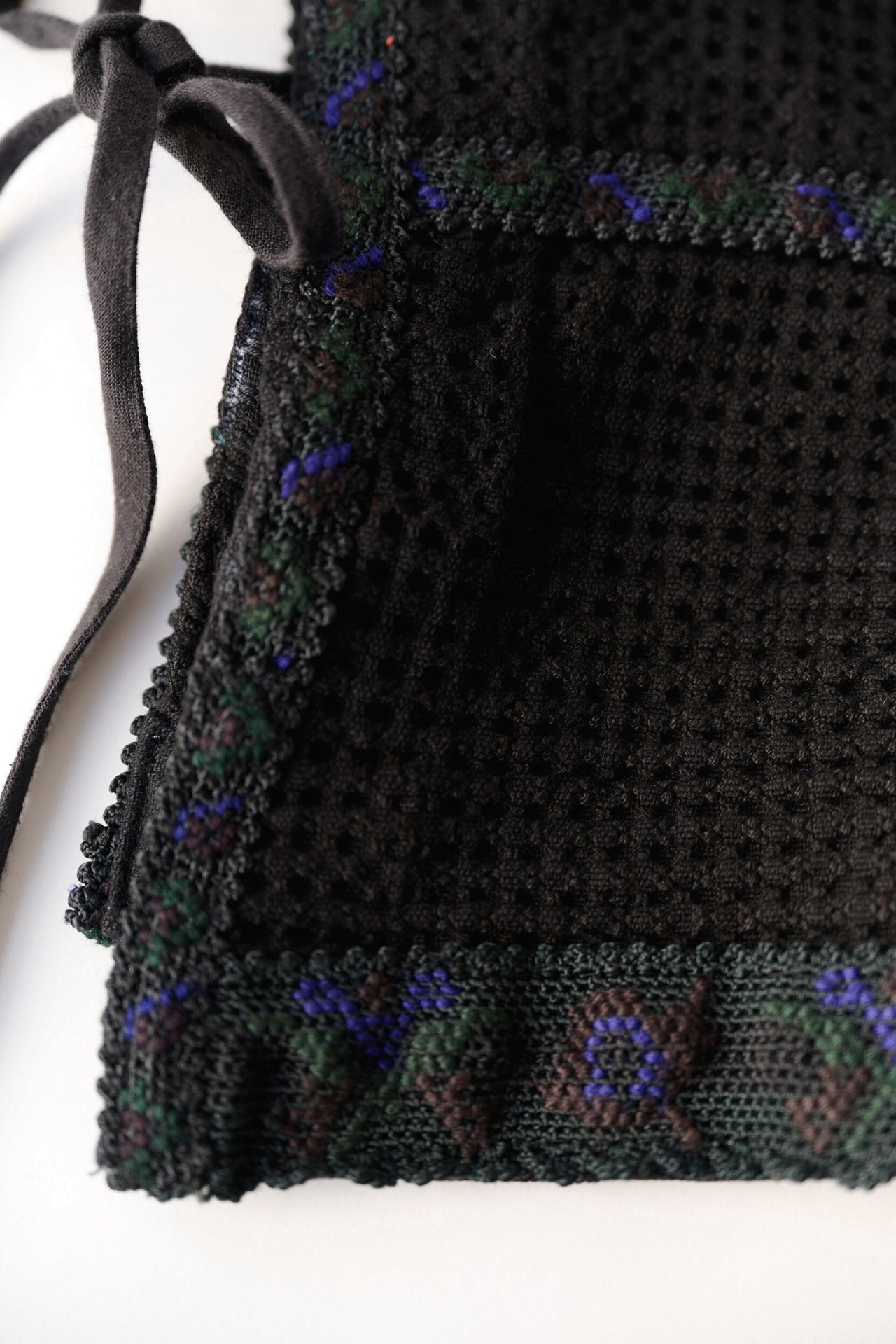 【marmelo】Flower charm ribbon vest