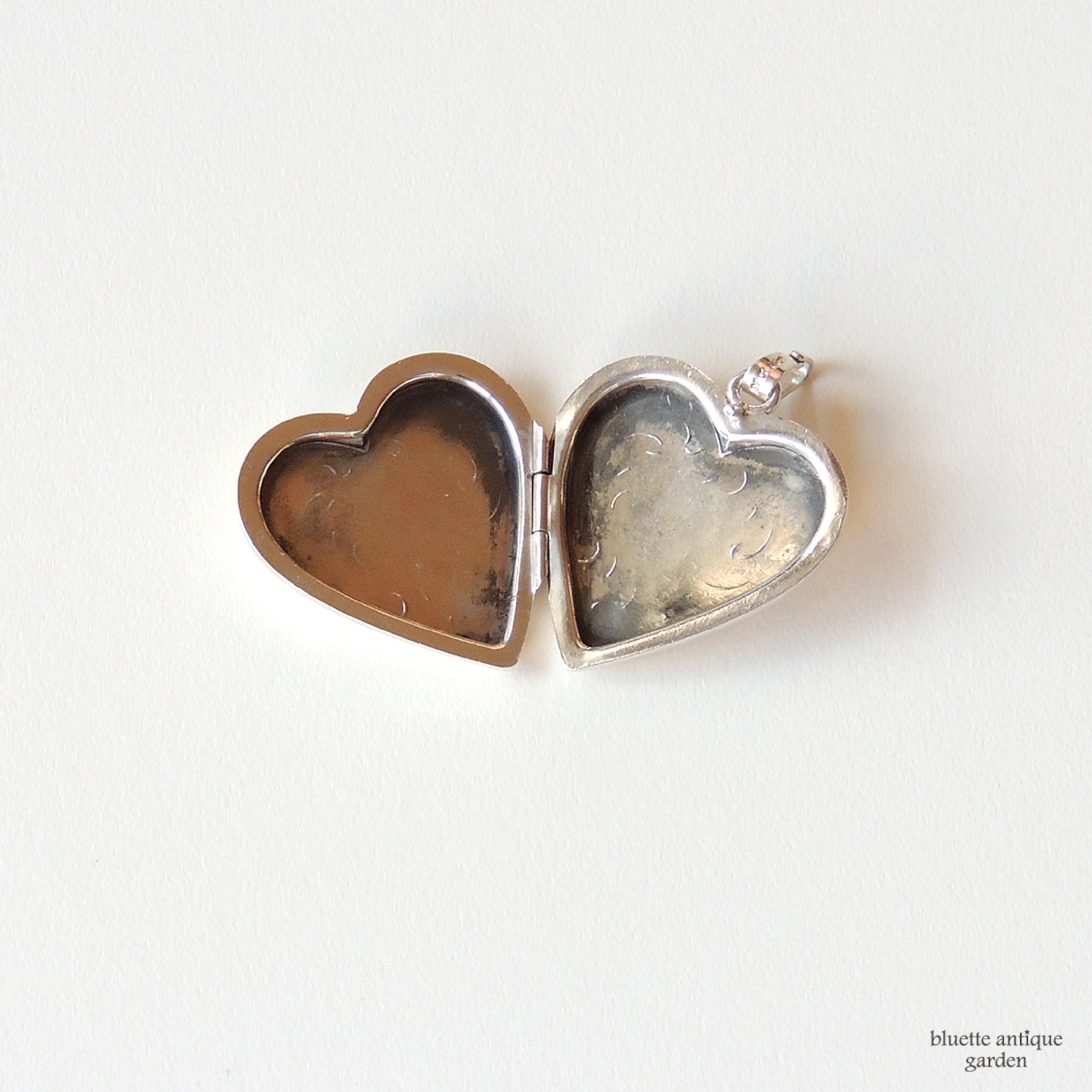 ヴィンテージジュエリー シルバー925 ハートロケット【忘れな草・アカンサス】