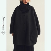 影と光をまとうリバーシブルコート 《P0297》