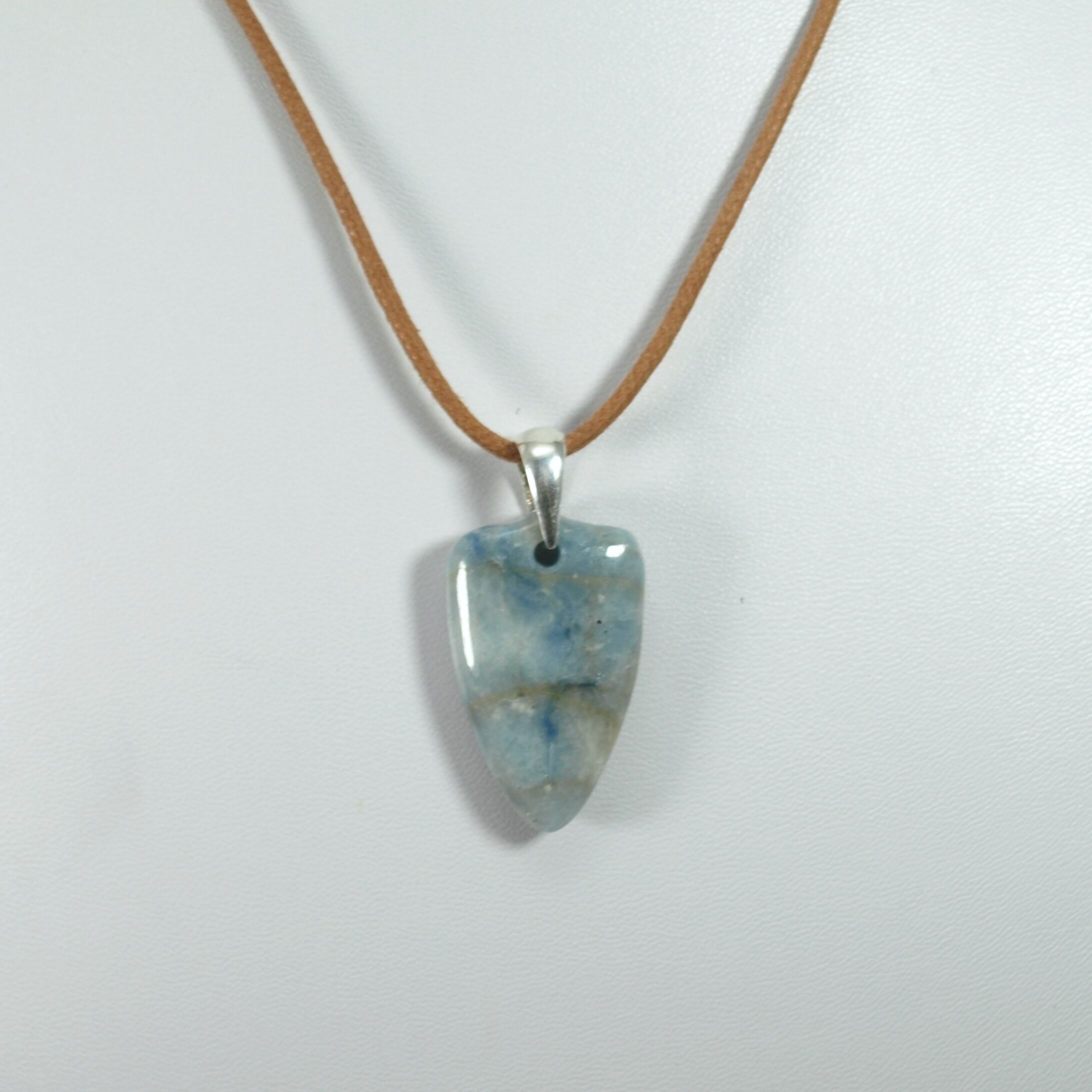 ハンドメイドの糸魚川翡翠2カラートップ ネックレストップ 【公式通販】