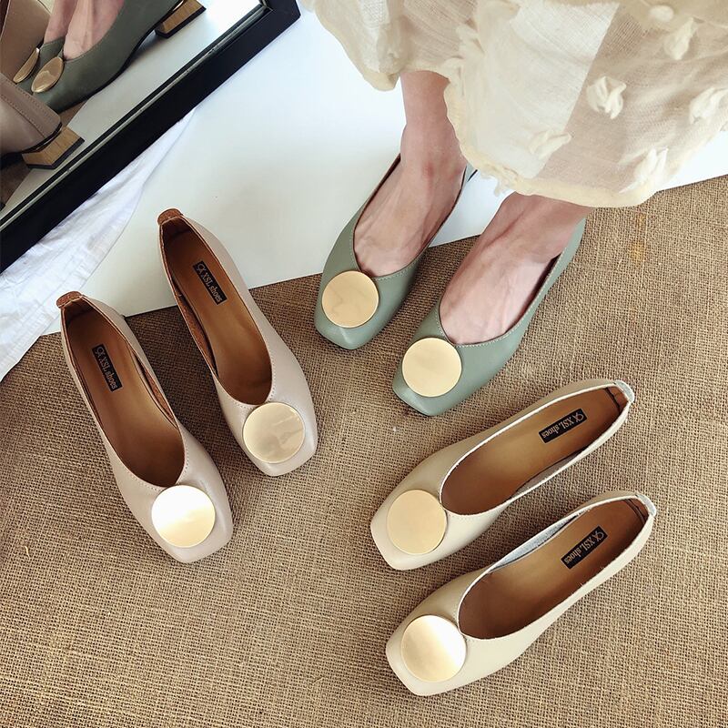 レッドシングルレディースサマーバックル 靴 シューズ 夏物 スクウェア 部族の婦人靴5213524