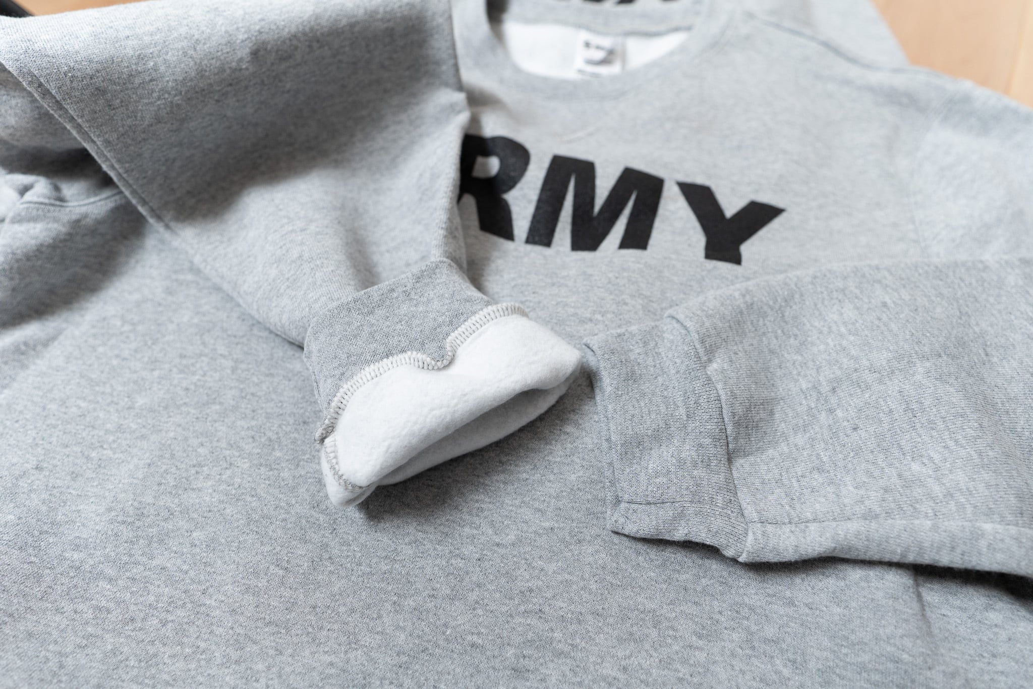DEADSTOCK】U.S. ARMY Physical Training Sweat Shirt by SOFFE