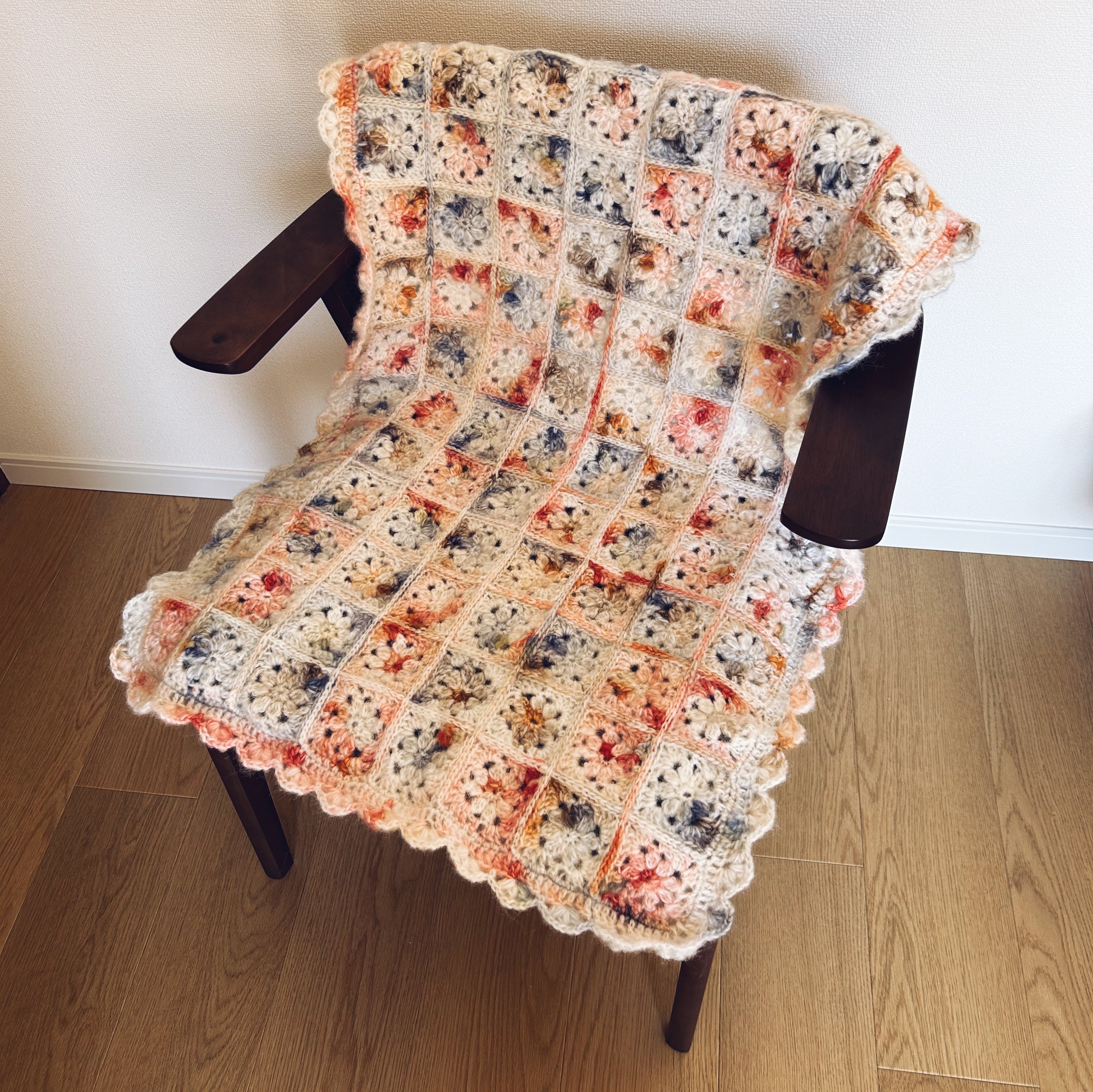 夕焼け モヘアモチーフ編みブランケット | HILO