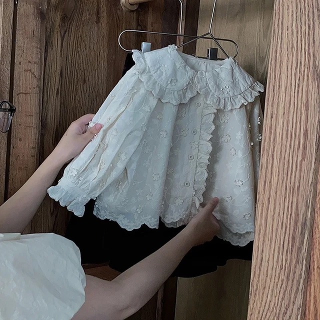 【取寄】たっぷりフリルのゴージャスフラワーブラウス