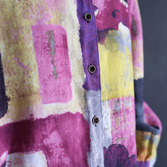 art graphic pattern flare silhouette loose shirt 