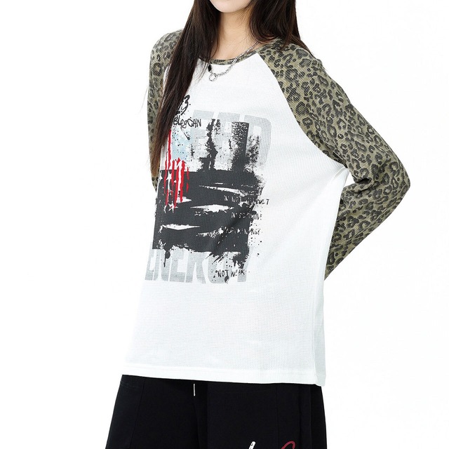 レオパードスリーブグラフィックラグランTシャツ 2col   R02621