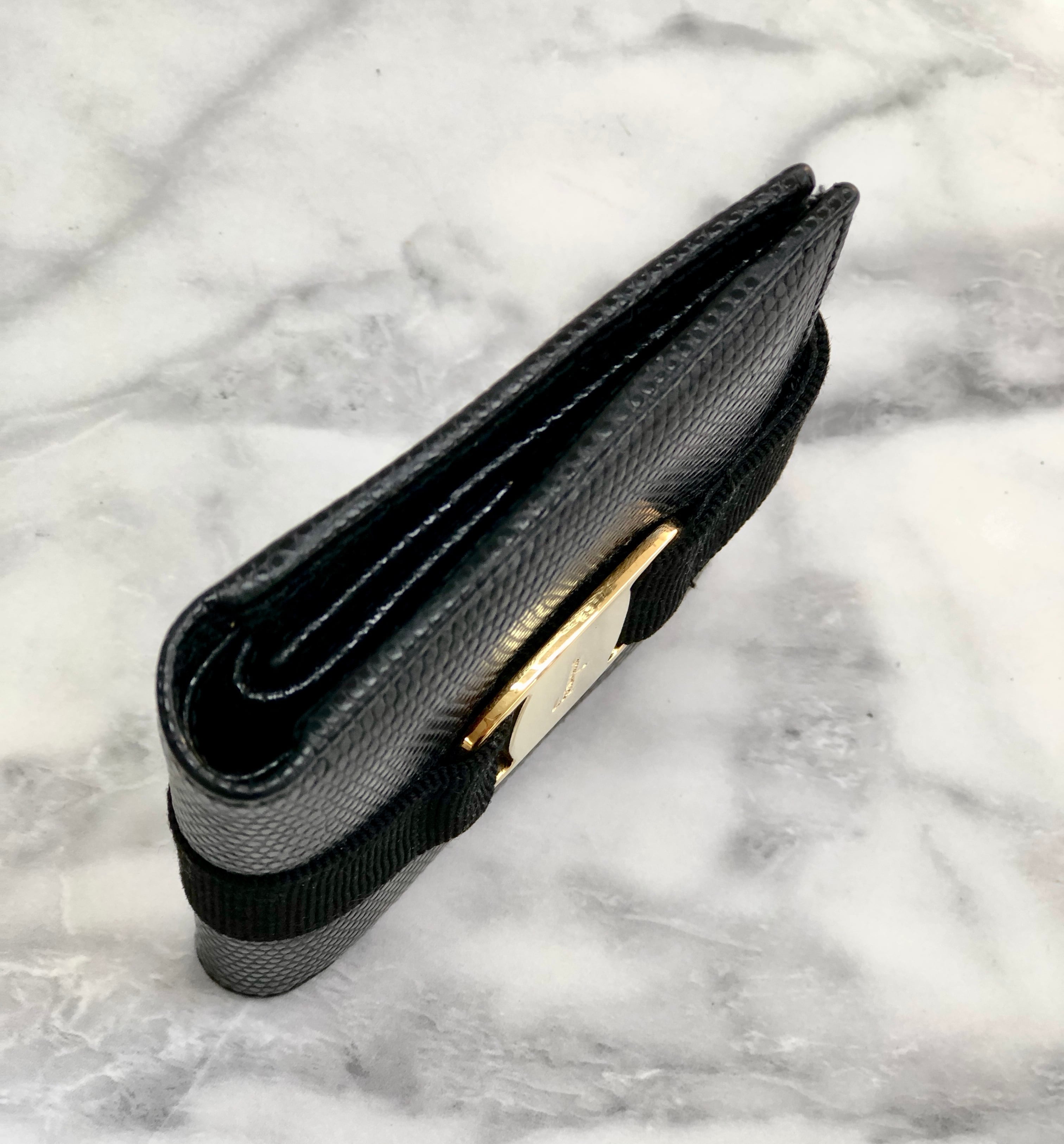 【極美品】Ferragamo リザード型押し 二つ折り財布 がま口 コンパクト