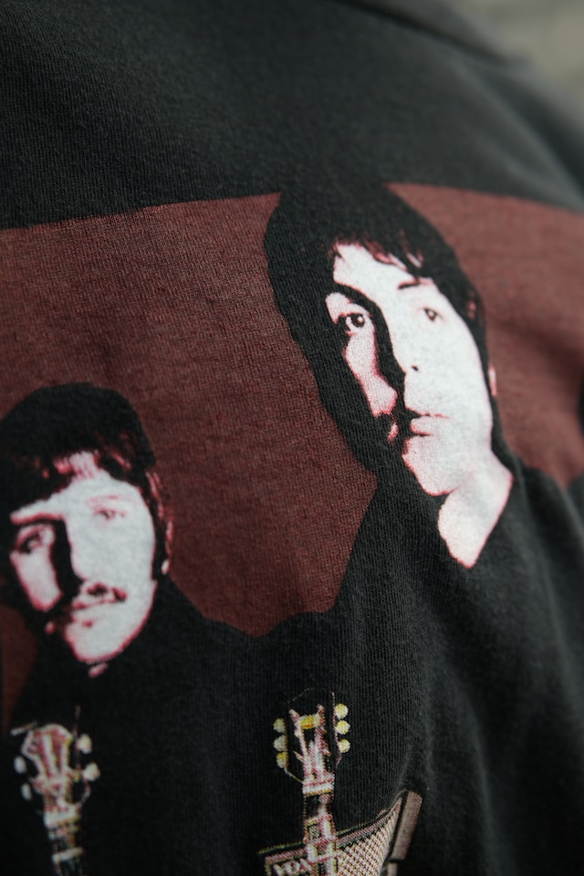 Utah/00's "The Beatles" Green Apple photo print tee shirt
