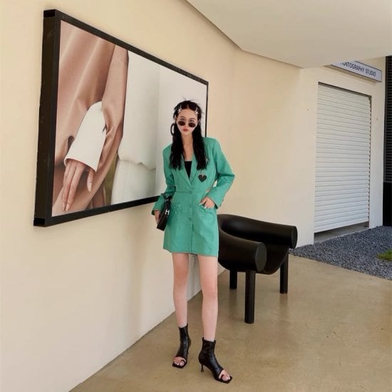 【MIUMIU】SNSで人気!lady's オープントゥ ロゴ サマーブーツ サマーブーツ レディース オープントゥ ショートブーツ スクエア