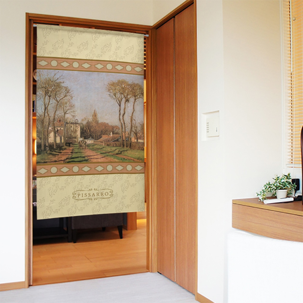 【受注生産】【のれん】ピサロヴォワザン集落の入り口 幅85ｘ丈150cm 91835