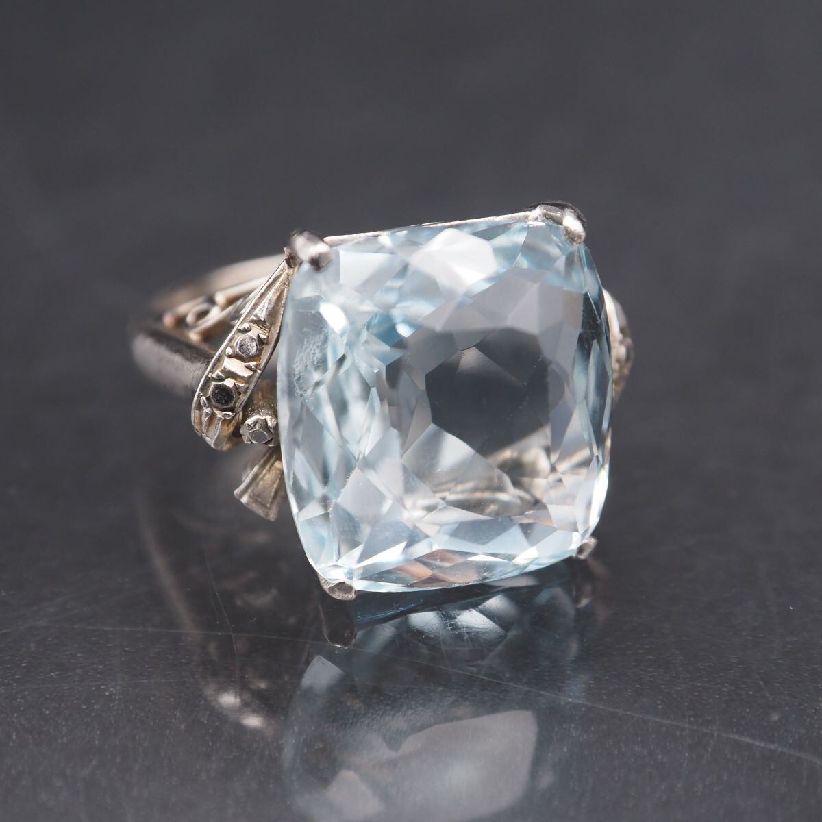 カラーストーン 2b1e28f852ee469301b32969e8e6e2