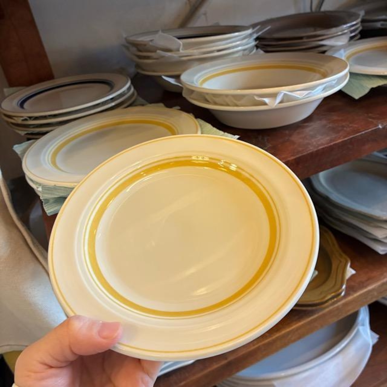 Countryside Cake Plate 17.5cm 4color　カントリーサイドケーキ皿　全4色　イエロー　ブルー　ネイビー　グリーン　小皿　電子レンジ　食洗機　オーブン