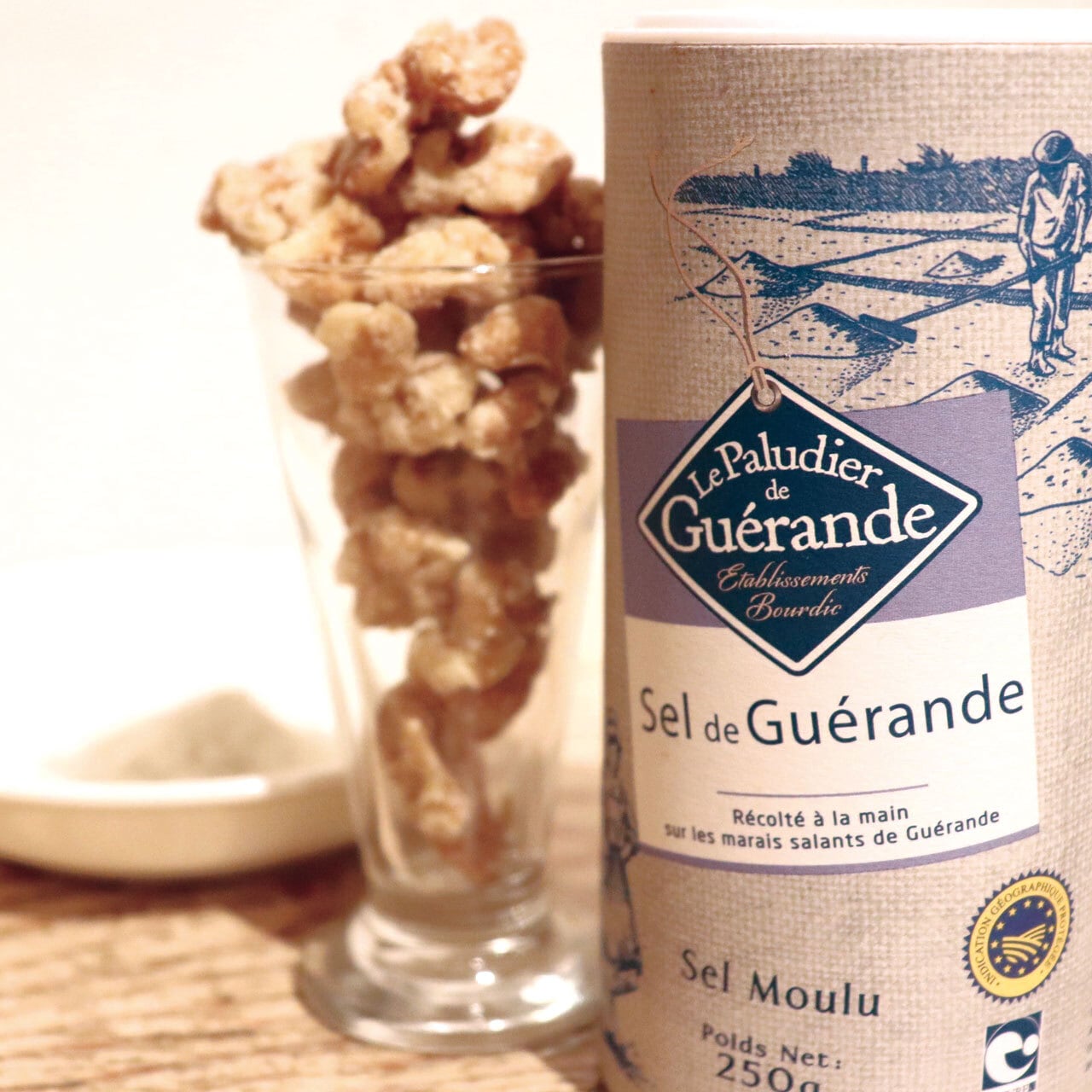 Umiusagiの塩キャラメルクルミ/200g送料無料　おやつやおつまみとしても楽しめます