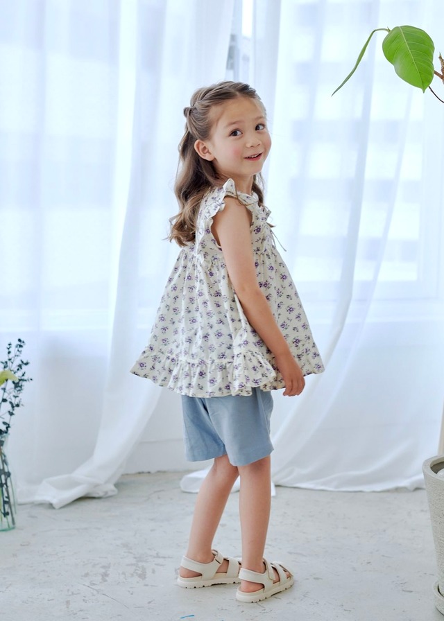 Vネックフリルブラウス〈Purple flower〉