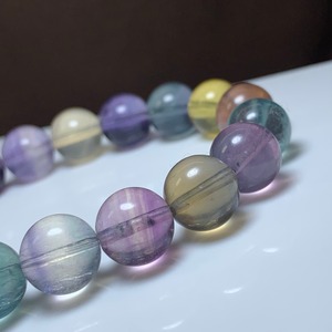 1.透明度高☆美フローライト・ブレスレット