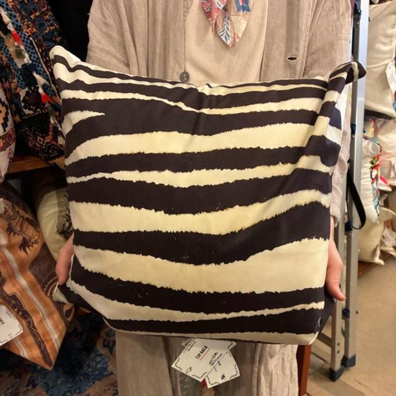 TOPANGA Homefurnishing Smooth touch animal cushion cover Zebra　45×45cm　スムースタッチアニマルクッションカバー　ゼブラ　シマウマ　モダン　リゾート