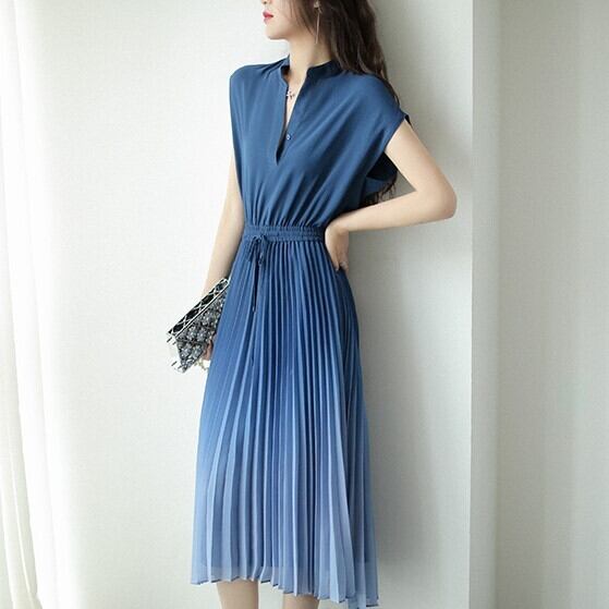 ワンピース レディース ロングワンピース ロング丈 Vネック 半袖 Aライン プリーツ 切り替え ウエストマーク グラデーション かわいい 大人可愛い きれいめ カジュアル 上品 エレガント シック おしゃれ 綺麗 モード系 おとな ナチュラル こなれ感 ラフ キュート ガーリー ロマンチック 抜け感 存在感 無地 デート お出かけ 女子会 休日 リゾート 旅行 散歩 S M L XL ブルー 青 グリーン 緑 春 秋 20代 30代 40代 韓国 韓国系 着回し 普段使い 体型カバー 楽ちん 送料無料