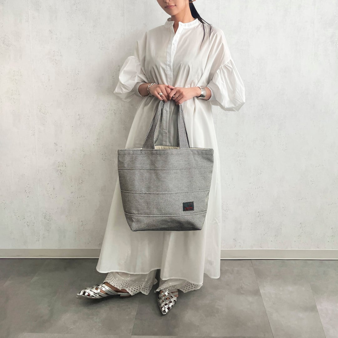 sasicco トート40 白と黒の市松 | 三河木綿 刺子織 タネイ | tote 40