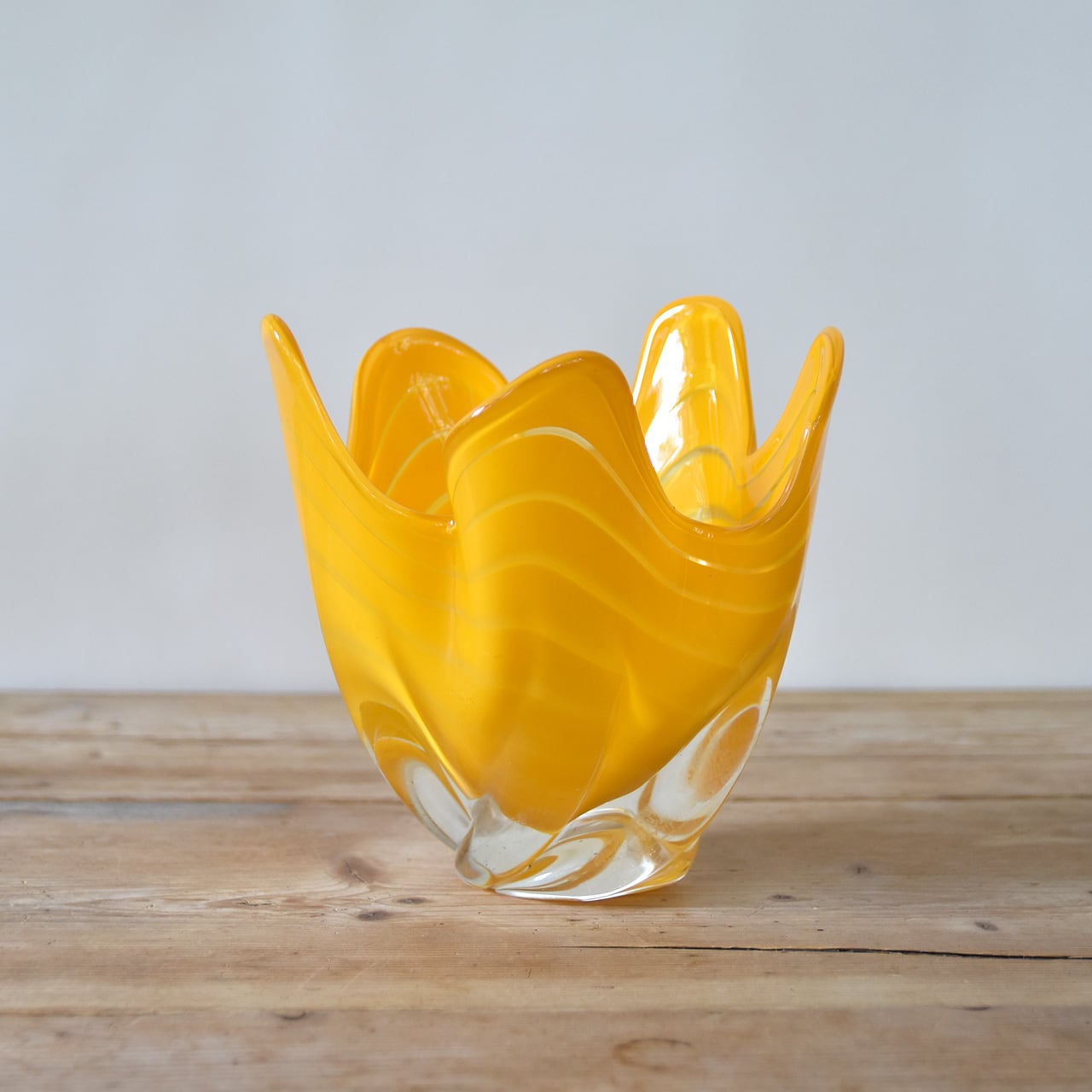 フラワーベース　オブジェ　ビンテージ　イエロー Vintage yellow×orange glass flower vase/ビンテージ イエロー