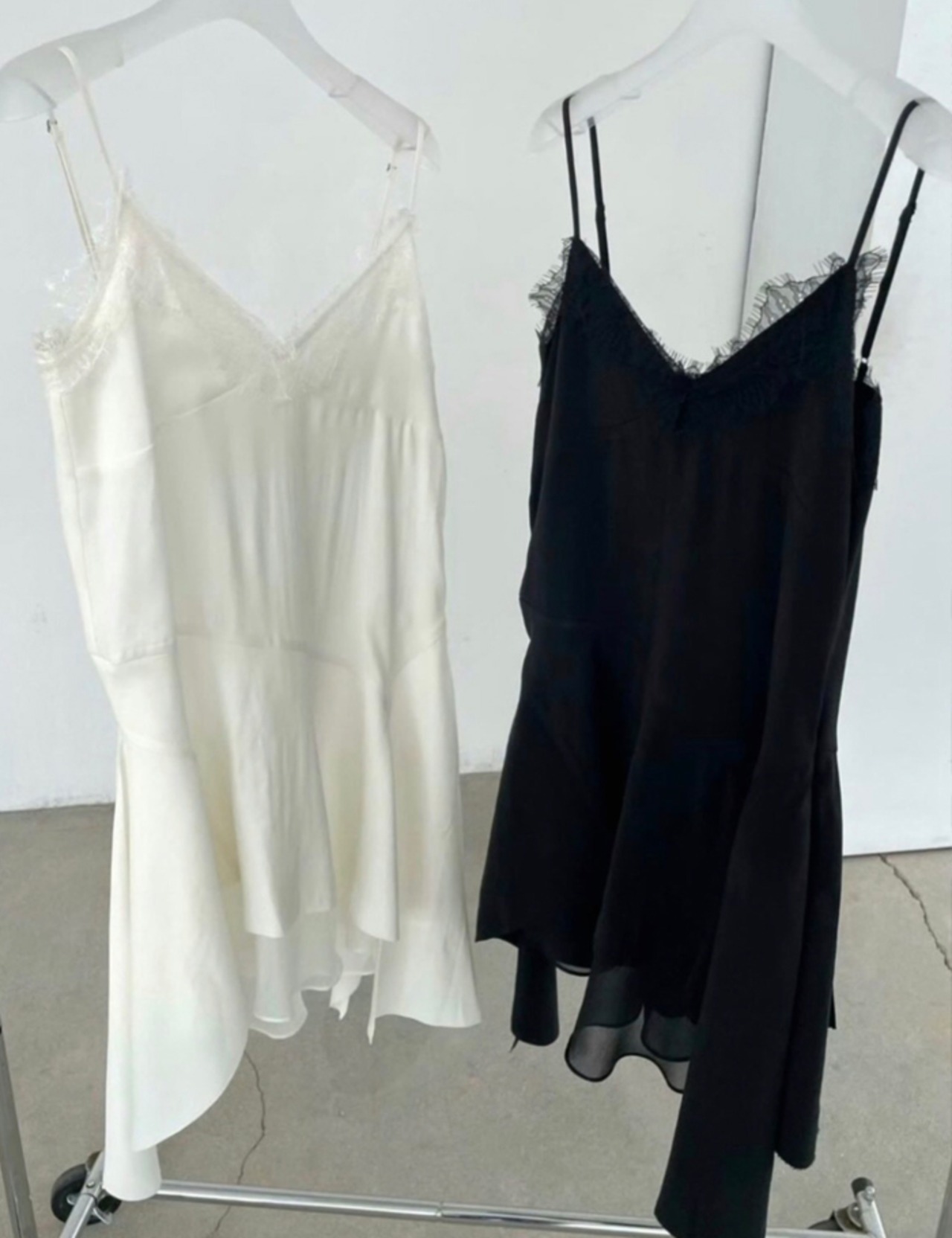 【新作5％OFF・3日間】Camisole Layered One-piece_2colors